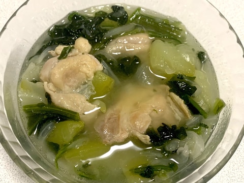【フィリピン料理】ティノーラ(鶏肉と野菜のスープ)